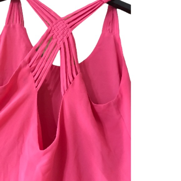 BUNDLE of tank tops - Picture 4 of 13